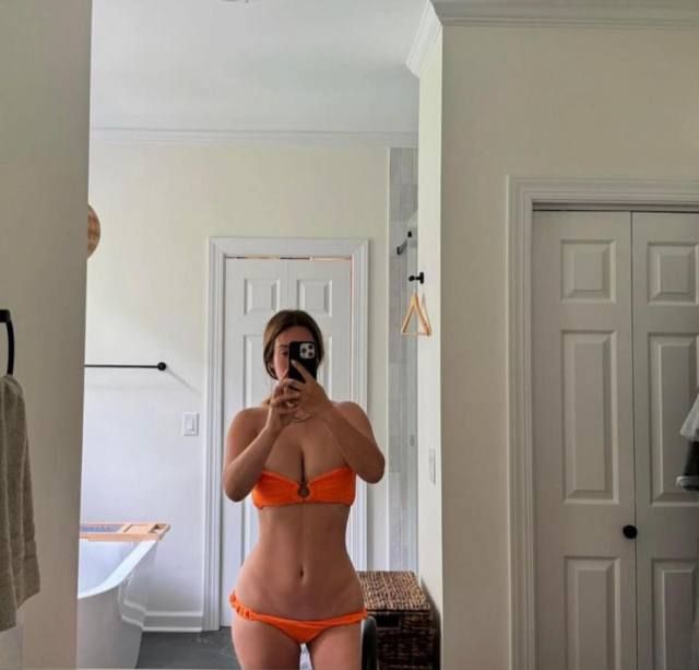 I’m married looking for a friend with benefits - Image 2